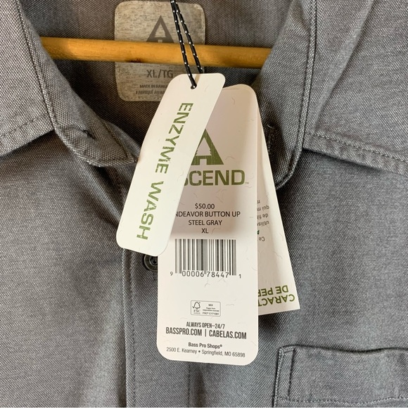 NWT ASCEND Men’s Endeavor Steel gray casual button down - Picture 3 of 10